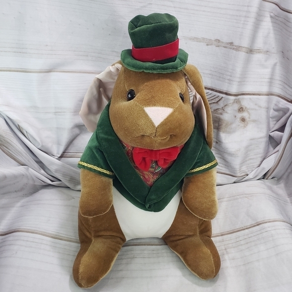 Vintage Velveteen Rabbit 12 Inch Velvet Stuffed Animal Toys R Us 1985 Green Coat - Picture 10 of 10